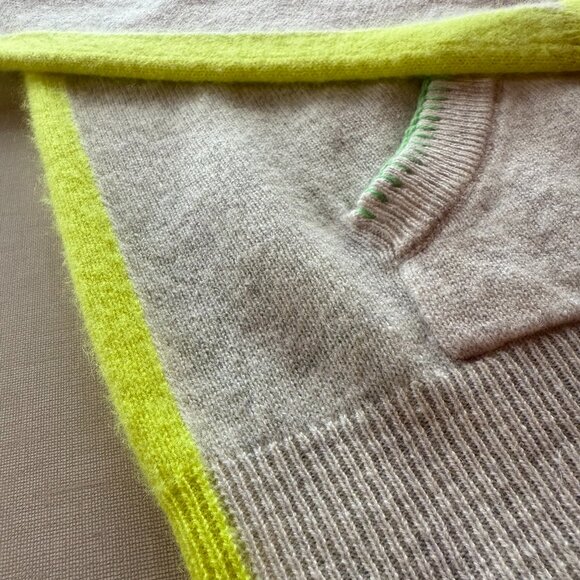 Brodie Womens Colour Pop Cashmere Hoodie Size S in Haze - Picture 5 of 5